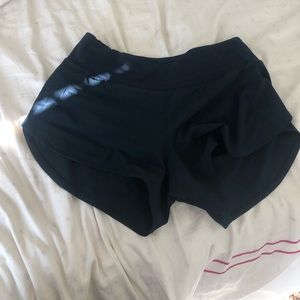 LULULEMON navy blue speed up short 4” size 8